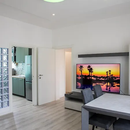 Luxmi Sweet Apartment *